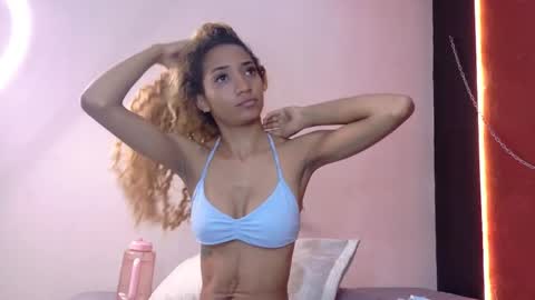 roxypalmer11 online show from 01.16.26