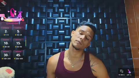 Snapshot of roy_barney chatting on 10.06.25 ANTONIO online show from 10.06.25