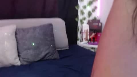 Snapshot of royalebruna chatting on 02.09.26 Bruna Royale online show from 02.09.26