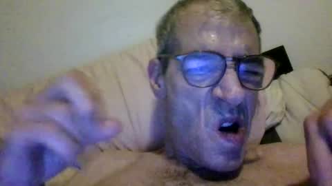 Snapshot of royboy2561 chatting on 11.06.25 Roy Murrin online show from 11.06.25