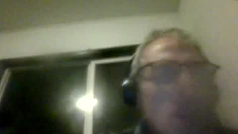 Snapshot of royboy2561 chatting on 11.17.25 Roy Murrin online show from 11.17.25