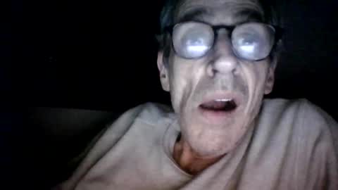 Snapshot of royboy2561 chatting on 01.19.26 Roy Murrin online show from 01.19.26