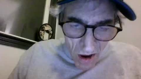 Snapshot of royboy2561 chatting on 03.16.26 Roy Murrin online show from 03.16.26