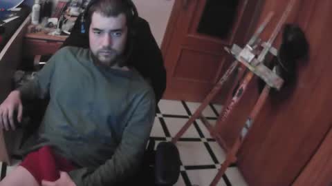 Snapshot of royer04 chatting on 11.13.25 royer04 online show from 11.13.25