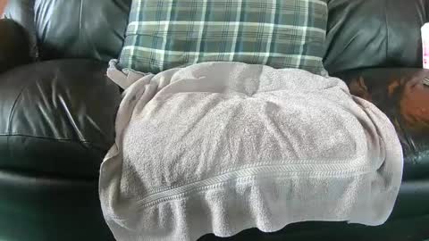 Snapshot of royer8650 chatting on 09.18.25 Lookingaround online show from 09.18.25