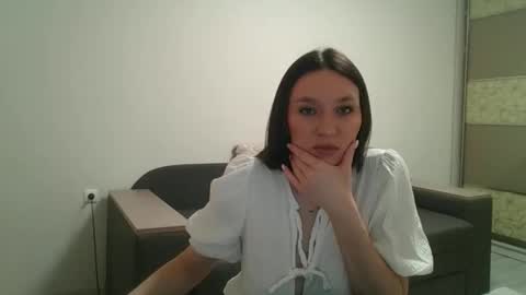 Snapshot of roza05x chatting on 04.28.26 Roza05x online show from 04.28.26