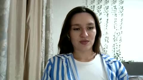 Snapshot of roza05x chatting on 07.24.26 Roza05x online show from 07.24.26