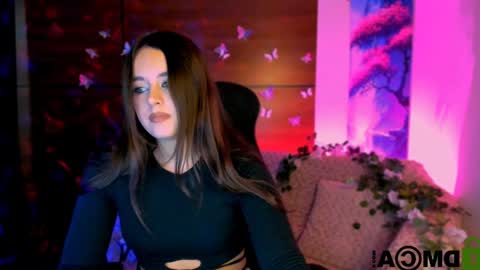 Snapshot of rozmary_ket chatting on 12.20.24 Im Rozmary nice to meet you 3 online show from 12.20.24