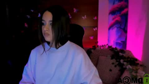 Snapshot of rozmary_ket chatting on 12.20.24 Im Rozmary nice to meet you 3 online show from 12.20.24