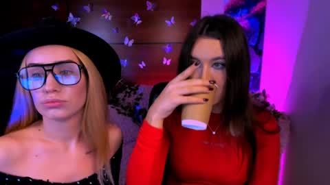 Snapshot of rozmary_ket chatting on 12.30.24 Im Rozmary nice to meet you 3 online show from 12.30.24