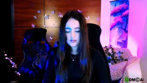 Snapshot of rozmary_ket chatting on 01.06.25 Im Rozmary nice to meet you 3 online show from 01.06.25