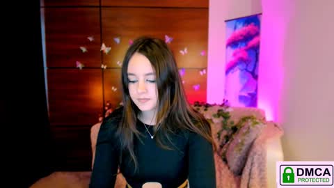 Snapshot of rozmary_ket chatting on 01.14.25 Im Rozmary nice to meet you 3 online show from 01.14.25