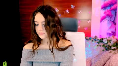 Snapshot of rozmary_ket chatting on 01.25.25 Im Rozmary nice to meet you 3 online show from 01.25.25