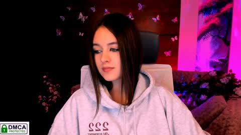 Snapshot of rozmary_ket chatting on 01.29.25 Im Rozmary nice to meet you 3 online show from 01.29.25