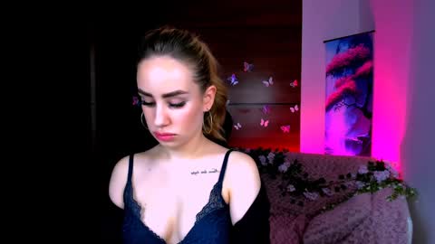 Snapshot of rozmary_ket chatting on 02.07.25 Im Rozmary nice to meet you 3 online show from 02.07.25