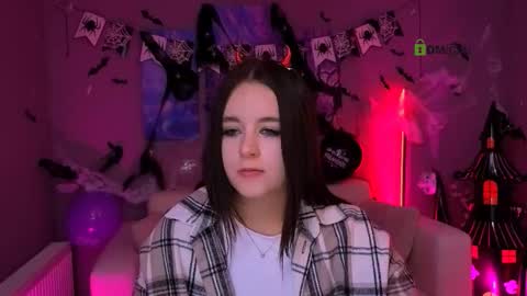 Snapshot of rozmary_ket chatting on 10.23.25 Im Rozmary nice to meet you 3 online show from 10.23.25