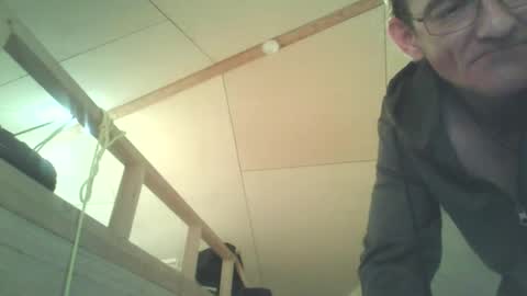 Snapshot of rpellet2 chatting on 11.25.25 rpellet2 online show from 11.25.25