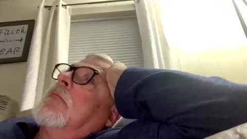 Snapshot of rs006 chatting on 10.13.25 rs006 online show from 10.13.25