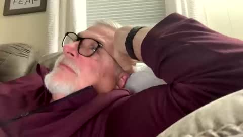 Snapshot of rs006 chatting on 10.20.25 rs006 online show from 10.20.25