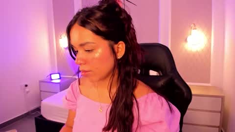 Snapshot of rubby_grundy chatting on 02.15.26 R U B B Y online show from 02.15.26