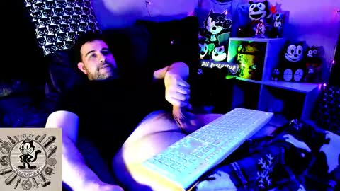 Snapshot of rubenator69 chatting on 02.13.26 Ruben online show from 02.13.26