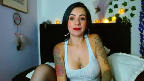   online show from 03.04.25