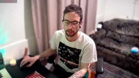 Snapshot of rubitricky chatting on 09.18.25 RubitRicky online show from 09.18.25