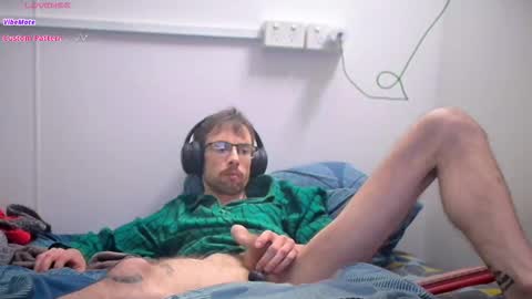 Snapshot of rubitricky chatting on 10.02.25 RubitRicky online show from 10.02.25