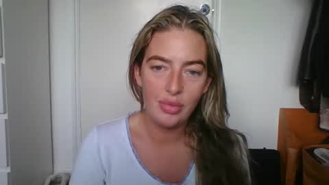 rubyredxxxoxxx online show from 10.06.25