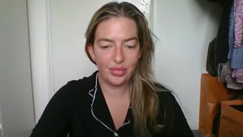 Snapshot of rubyredxxxoxxx chatting on 04.11.26 rubyredxxxoxxx online show from 04.11.26