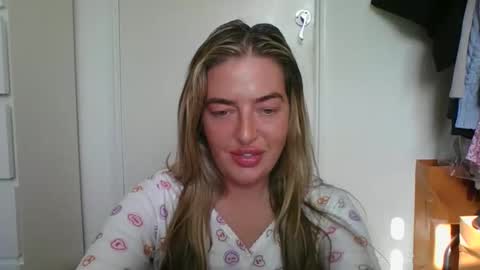 Snapshot of rubyredxxxoxxx chatting on 04.18.26 rubyredxxxoxxx online show from 04.18.26