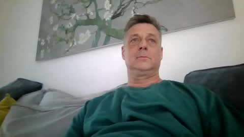 Snapshot of rudeski chatting on 05.13.26 rudeski online show from 05.13.26