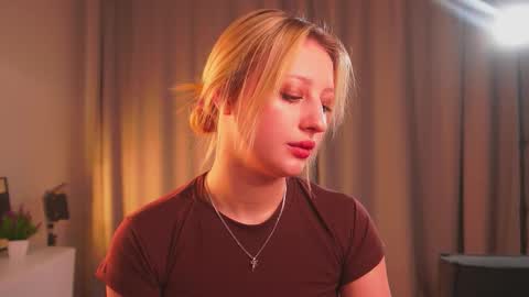 Mila online show from 10.11.25