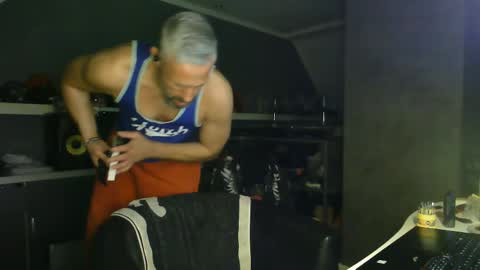 Chico que rico Caliente online show from 03.05.25