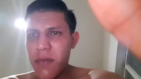 Snapshot of rugoxxx427859 chatting on 10.16.25 rugoxxx427859 online show from 10.16.25