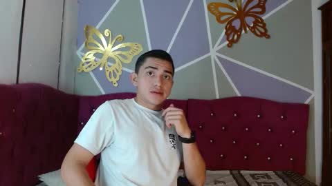 Snapshot of ruiz2416 chatting on 10.16.25 ruiz2416 online show from 10.16.25