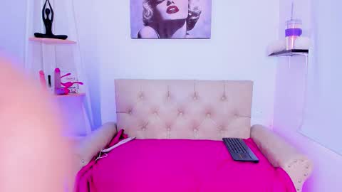 Snapshot of rumi666 chatting on 10.04.25 Rumi online show from 10.04.25