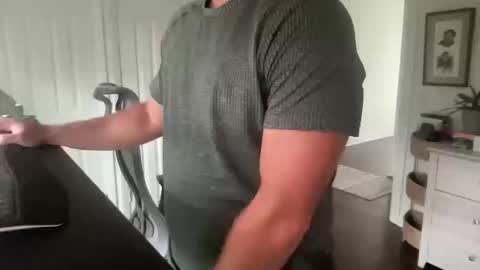 Snapshot of rungriff2323 chatting on 10.10.25 rungriff2323 online show from 10.10.25