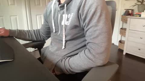 Snapshot of rungriff2323 chatting on 10.22.25 rungriff2323 online show from 10.22.25