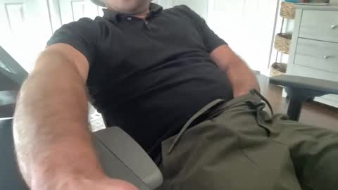 Snapshot of rungriff2323 chatting on 11.11.25 rungriff2323 online show from 11.11.25