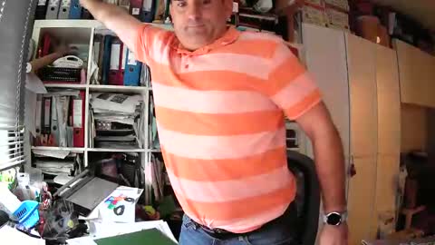 Snapshot of runner1978 chatting on 12.18.24 runner1978 online show from 12.18.24