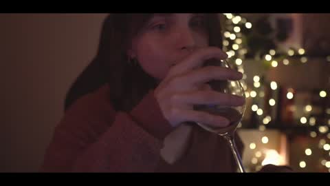 Snapshot of running_with_the_wolves chatting on 12.27.24 Elena online show from 12.27.24