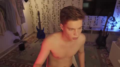 Snapshot of rusbradpitt chatting on 09.26.25 rusbradpitt online show from 09.26.25