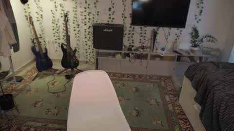 Snapshot of rusbradpitt chatting on 11.02.25 rusbradpitt online show from 11.02.25