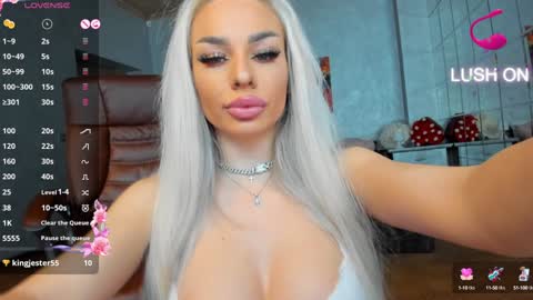 Ava online show from 12.07.24