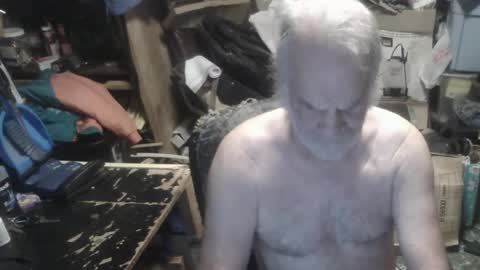 Snapshot of russtenail21 chatting on 09.20.25 Russtenail21 online show from 09.20.25