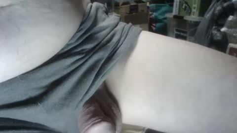 Snapshot of russtenail21 chatting on 12.17.25 Russtenail21 online show from 12.17.25