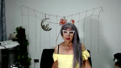 ruth_blue21 online show from 12.26.24