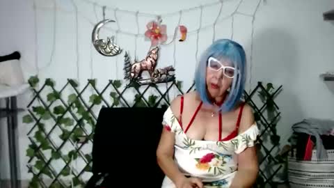 ruth_blue21 online show from 01.16.25