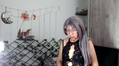 ruth_blue21 online show from 02.22.25